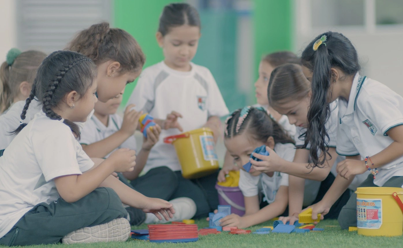 Imagen + Colegio Colombo Británico - Bilingüe Internacional 