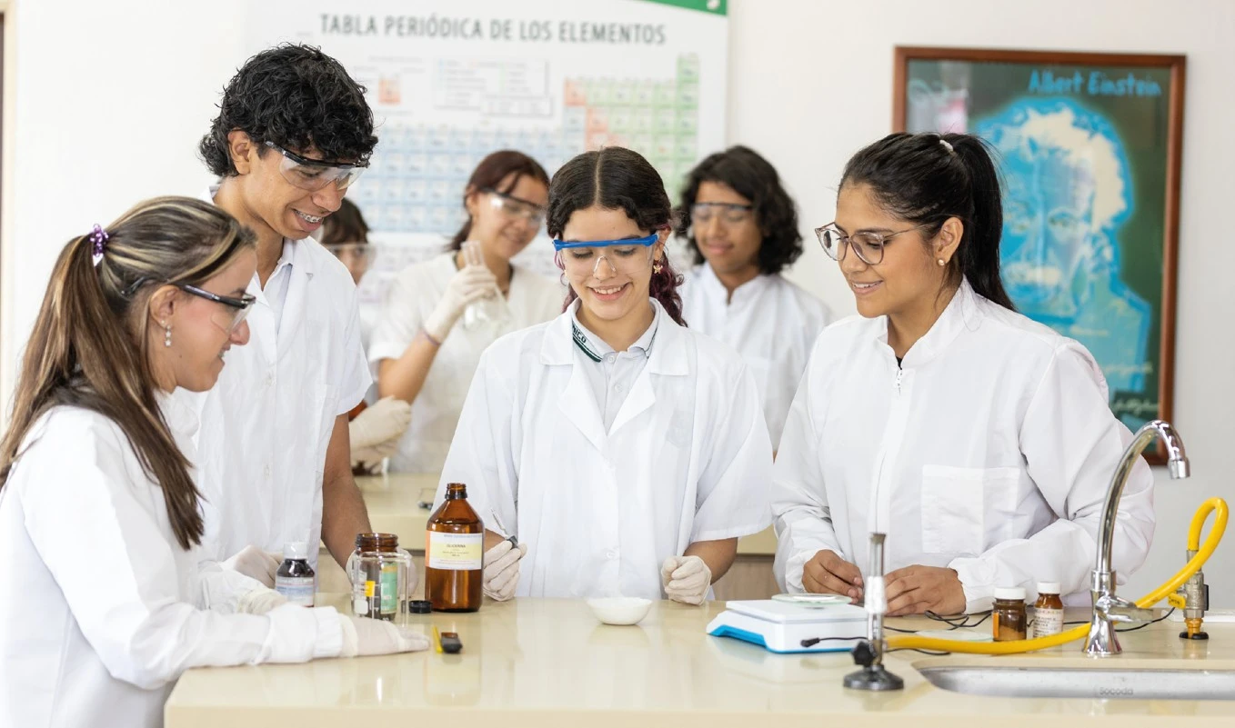 Imagen + Colegio Colombo Británico - Bilingüe Internacional 