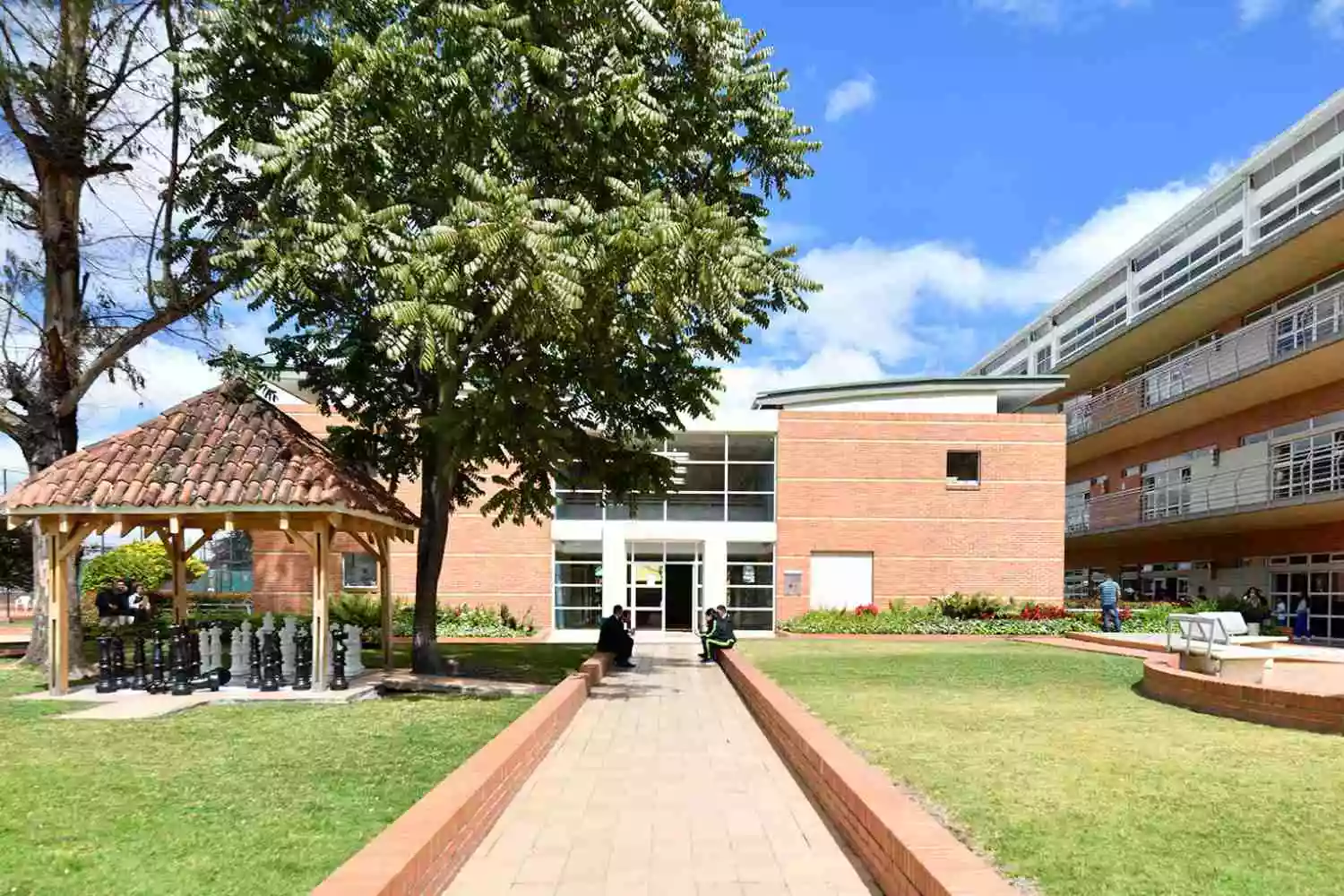 Imagen Gimnasio los Pinos - Bilingüe Internacional