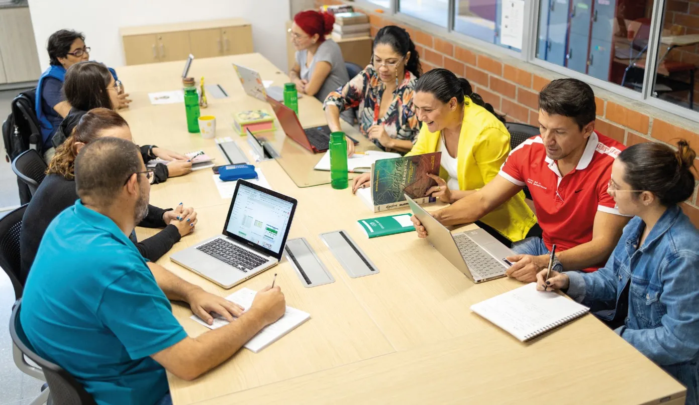 Imagen + Colegio Colombo Británico - Bilingüe Internacional 