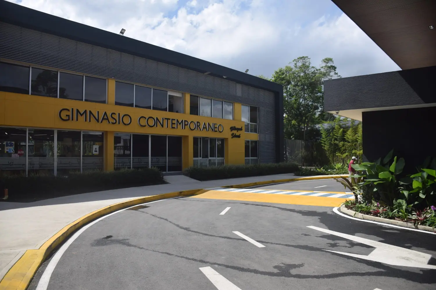 Imagen + Gimnasio Contemporáneo 